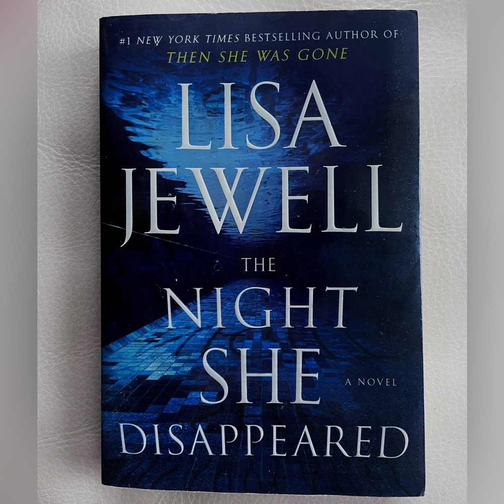 $8 💥Lisa Jewell The Night She Disappeared, Large Print Mystery Thriller Book